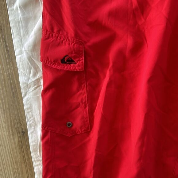 Quiksilver Manic 22 Inch Length Cargo Pocket Boardshort Swim Trunk, Red, 38, NWT - Picture 6 of 11